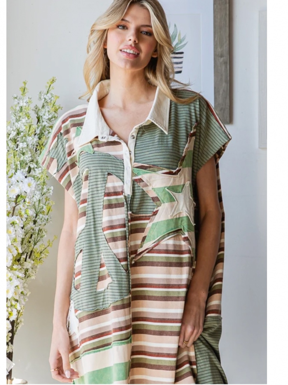 ❤️ OLI AND HALI “ MADRID” OLI & HALI STAR AND PEACE PATCH STRIPE TEE DRESS - Picture 4 of 5